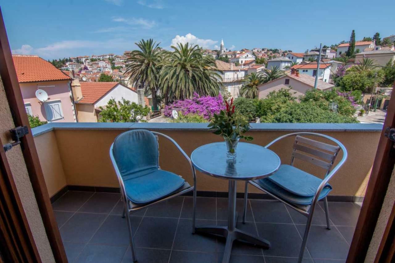 Apartments Villa Forida Mali Lošinj Buitenkant foto