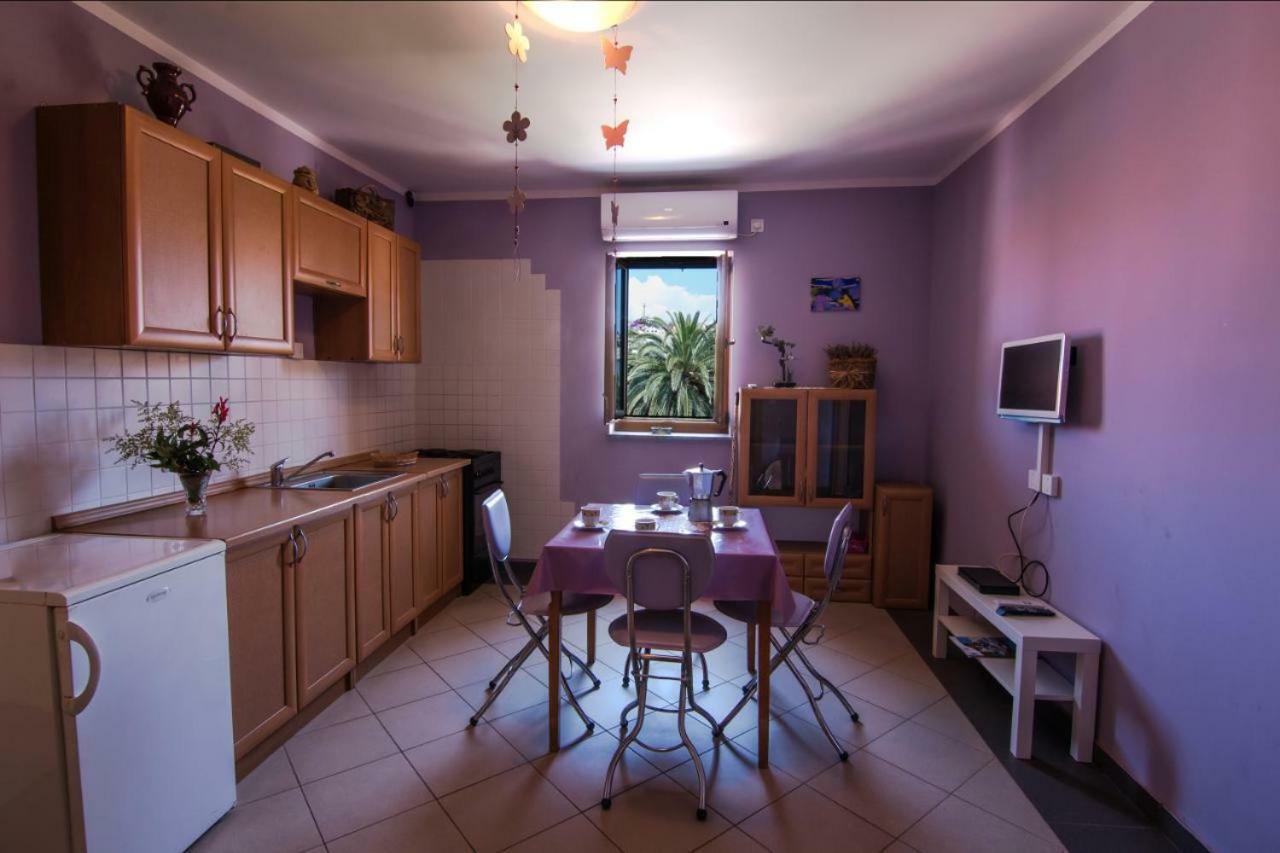 Apartments Villa Forida Mali Lošinj Buitenkant foto